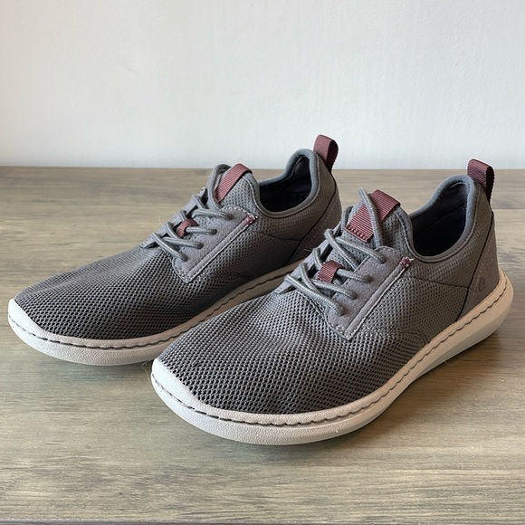 Clarks Other - Clark’s, men’s/youth 7, women’s 8.5-9, step urban low gray tennis shoe